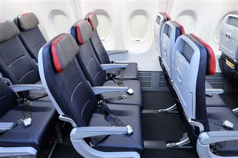 american airlines main cabin extra